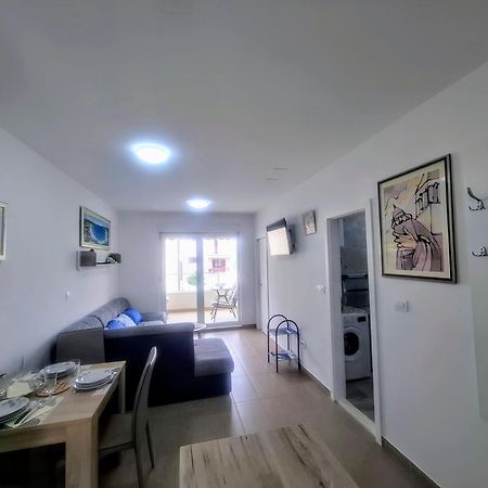 Studio Apartment D&D สปลิท ภายนอก รูปภาพ