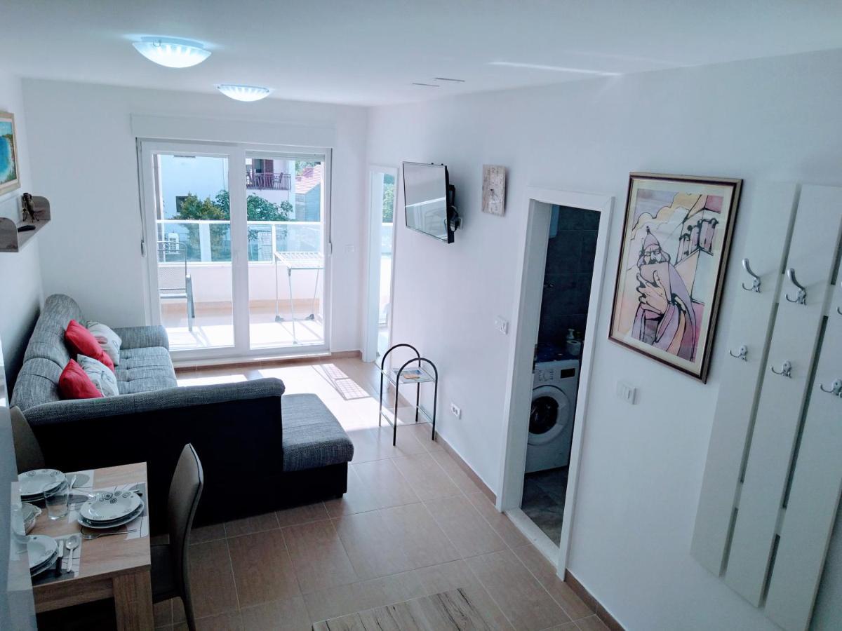 Studio Apartment D&D สปลิท ภายนอก รูปภาพ