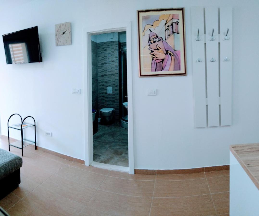 Studio Apartment D&D สปลิท ภายนอก รูปภาพ